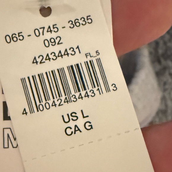 Stunning Aerie Light Gray Cashmere look Cable Knit Sweater with Pearl Details. - Picture 4 of 4